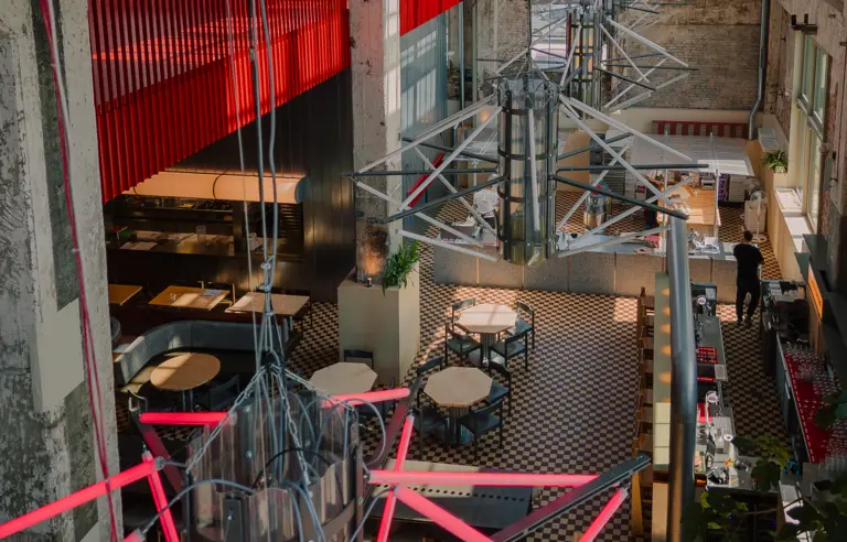 ZEROZERO - zdjęcie 1