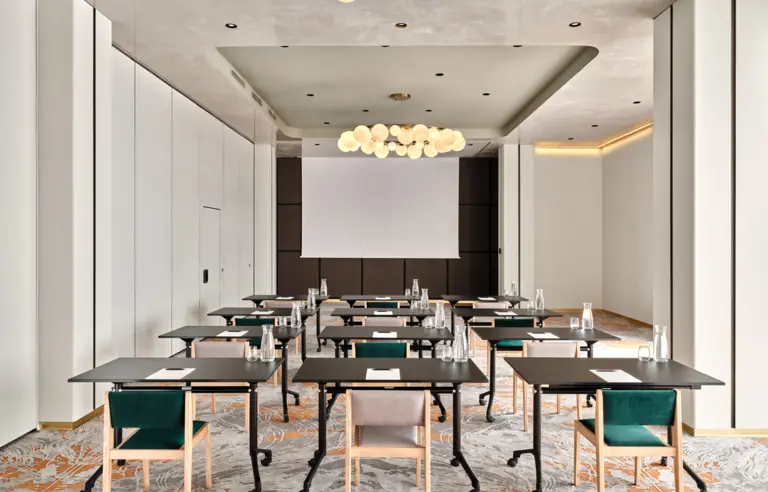 Mövenpick Grand Hotel Wrocław - photo 1