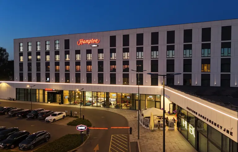 Hampton by Hilton Poznań Swarzędz front