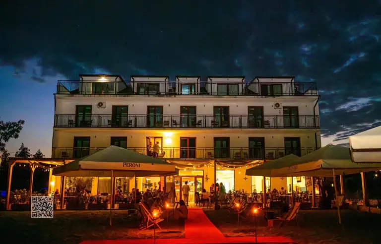 Relax Place & Restaurant Zegrze Południowe