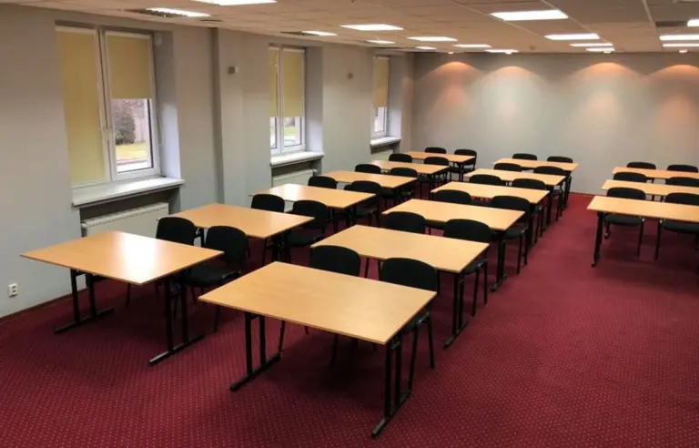 Hotel Arkadia Legnica & Stacja Gliwicka - photo 1