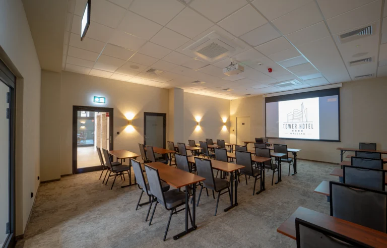 Tower Hotel Wrocław - zdjęcie 1