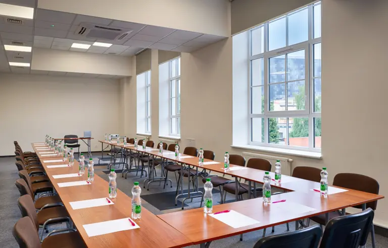 Hotel Focus Łódź - zdjęcie 1