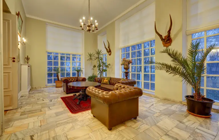 Pałac Zaborówek - zdjęcie 1