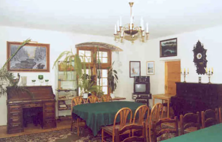 Centralny Ośrodek Turystyki Górskiej PTTK - zdjęcie 1