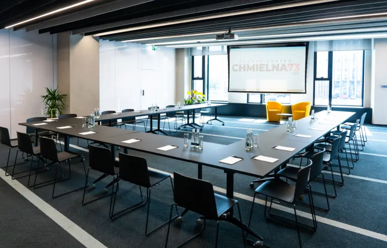 ustawienie w podkowę