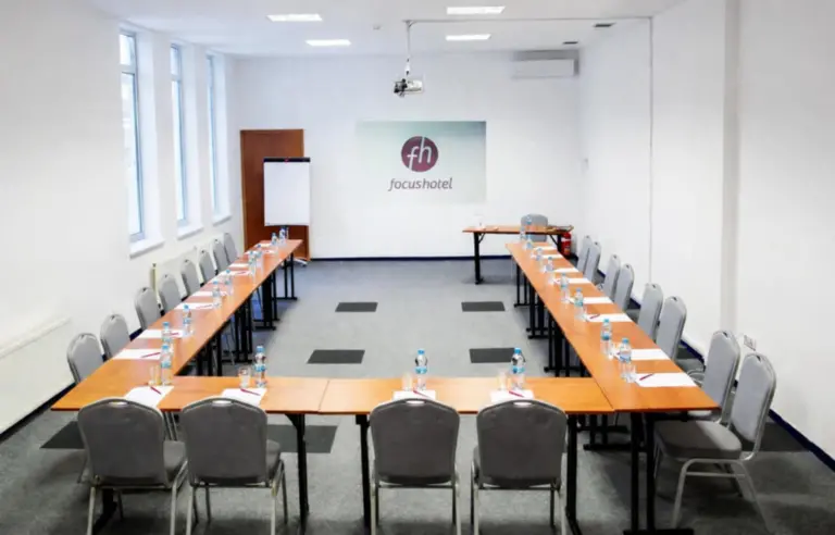 Hotel Focus Łódź - zdjęcie 1