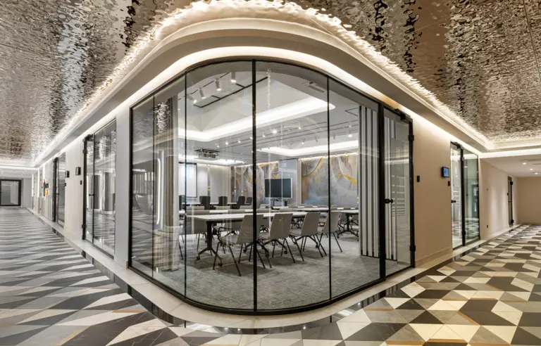 Wings Plaza - photo 1