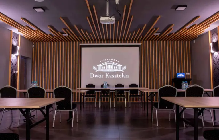 Dwór Kasztelan - zdjęcie 1