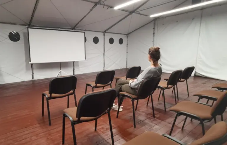 Przestrzeń Ekosamotnia w leśnym ogrodzie - photo 1