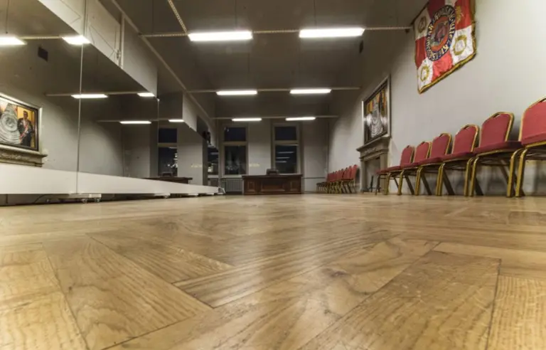 RYNEK.przestrzen Krakow sala gabinetowa