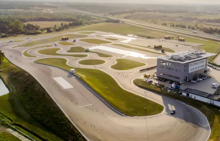 Autodrom Jastrząb - zdjęcie 1