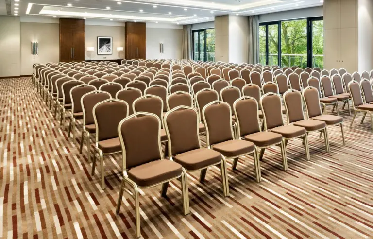 DoubleTree by Hilton Hotel & Conference Centre Warsaw - photo 1