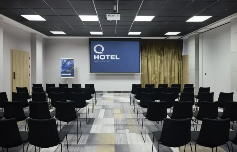 Q Hotel Plus Wrocław - photo 1