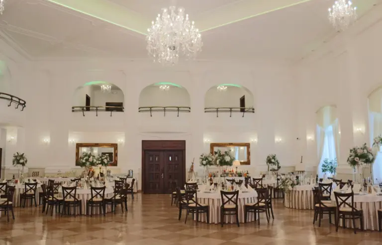 Hotel i Restauracja Adria - zdjęcie 1