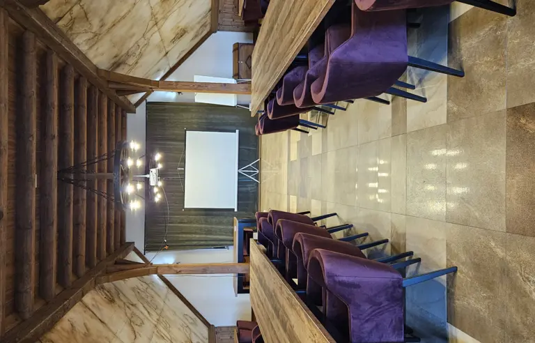 Pałac Poledno - zdjęcie 1