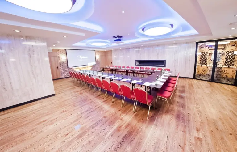 Restauracja Nad Potokiem sala konferencyjna