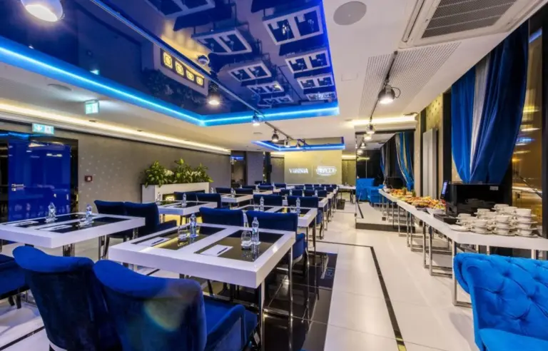 Varsovia Apartamenty Kasprzaka sala restauracyjna