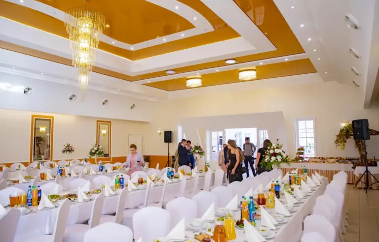 Hotel Arkada Rawa Mazowiecka - photo 1