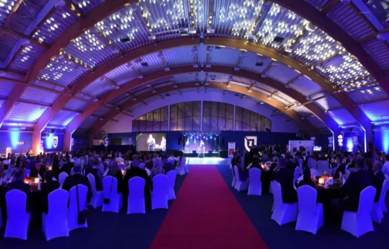 Biznes & Events Hotel Stadion Zawisza - zdjęcie 1