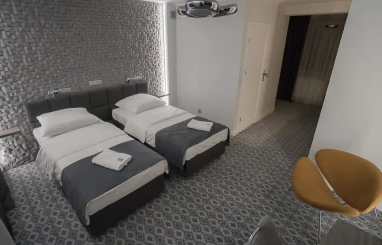 Hotel Gordon Warszawa pokoj
