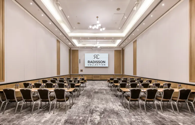 Radisson Collection Hotel Warszawa - zdjęcie 1