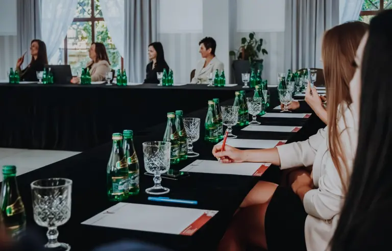 Centrum Konferencyjno-Bankietowe Dwór Dwikozy - zdjęcie 1