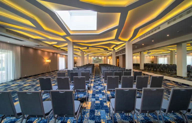 Green Garden Hotel - photo 1