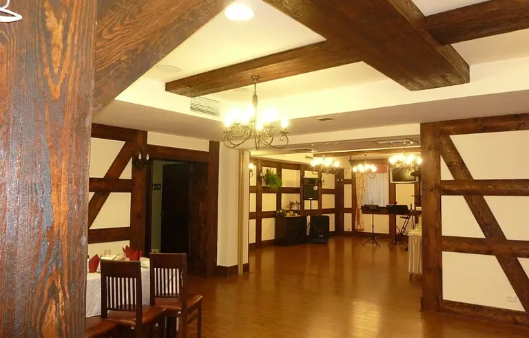 Oberża Leśna Dolina - zdjęcie 1