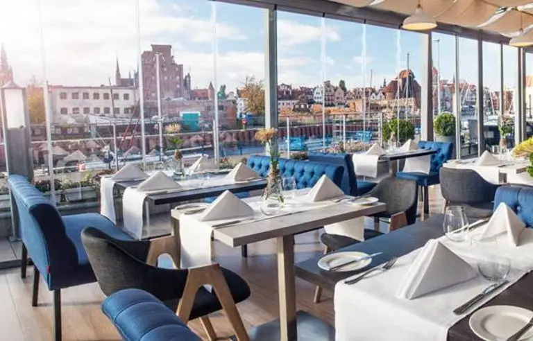 Szafarnia 10 - zdjęcie 1