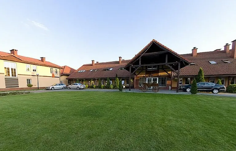 Hotel Sypniewo - zdjęcie 1