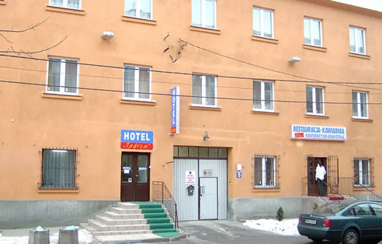 Hotel Tadros - OBIEKT ZAMKNIĘTY - photo 1