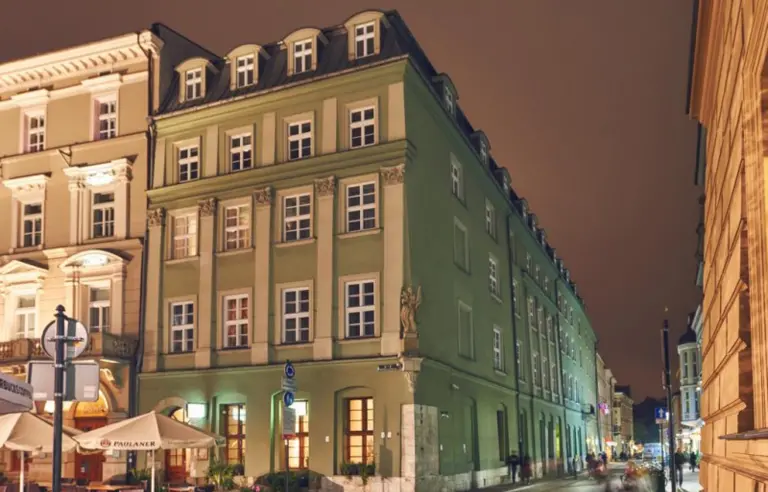 Hotel Imperial - OBIEKT ZAMKNIĘTY - zdjęcie 1