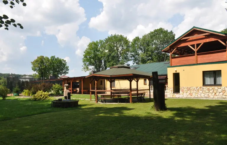 Zajazd pod Dębami - photo 1