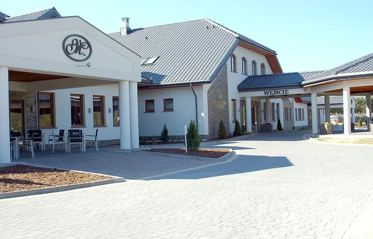 Hotel Marsel z zewnątrz-rzutIII