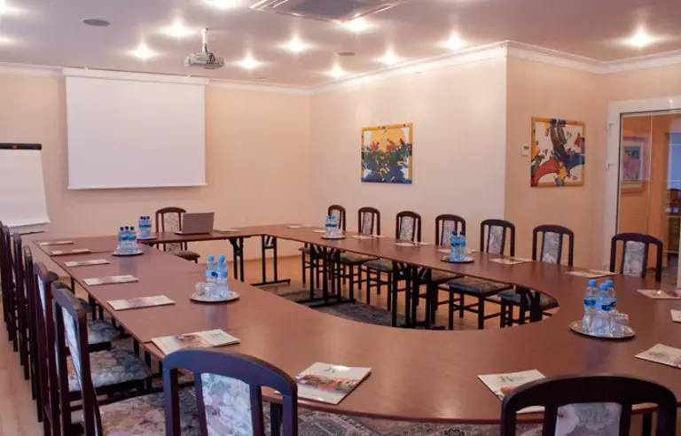 Hotel Renusz - zdjęcie 1