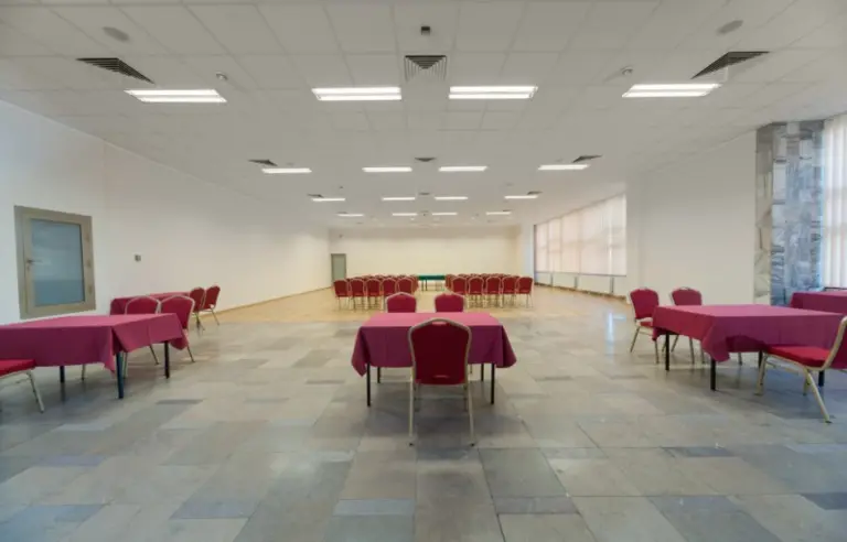 Hotel Gromada Piła - zdjęcie 1