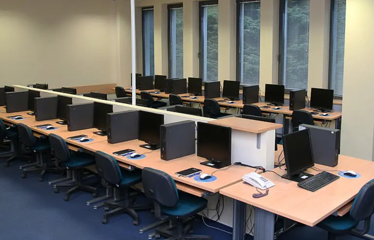 Sala komputerowa WZ UŁ