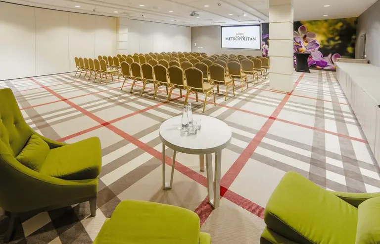 Hotel Metropolitan Rzeszów - photo 1