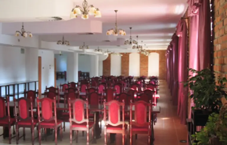 Hotel Księżycowy Dworek - photo 1