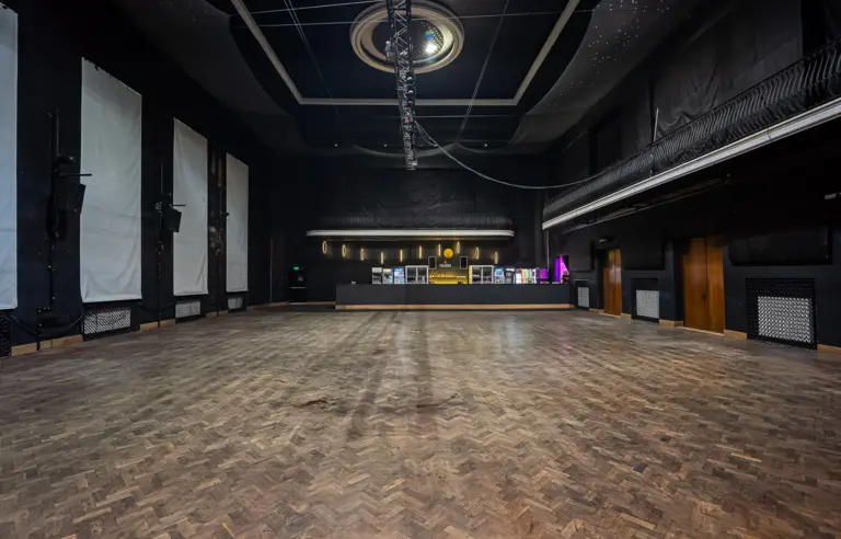 TAMA KLUB - zdjęcie 1