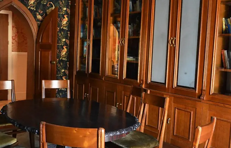 Dwór Many - zdjęcie 1