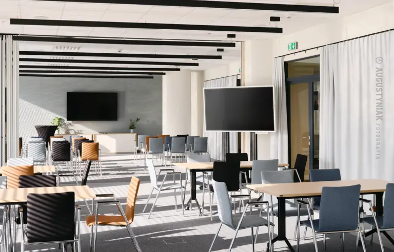 Hi Piotrkowska Łódź - zdjęcie 1