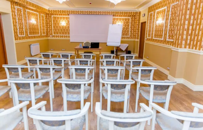 Hotel Na Błoniach - photo 1