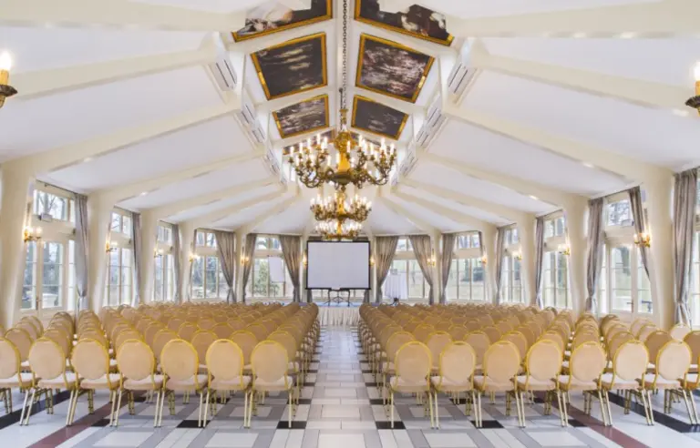 Pałac Tłokinia - zdjęcie 1