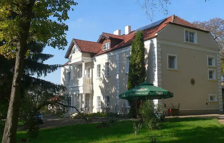 Dwór w Odonowie - photo 1