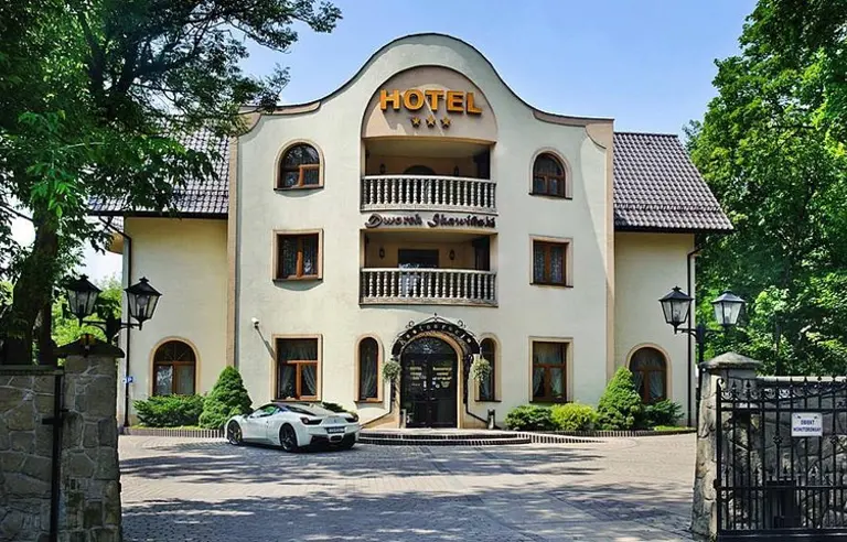 Hotel Dworek Skawiński - zdjęcie 1