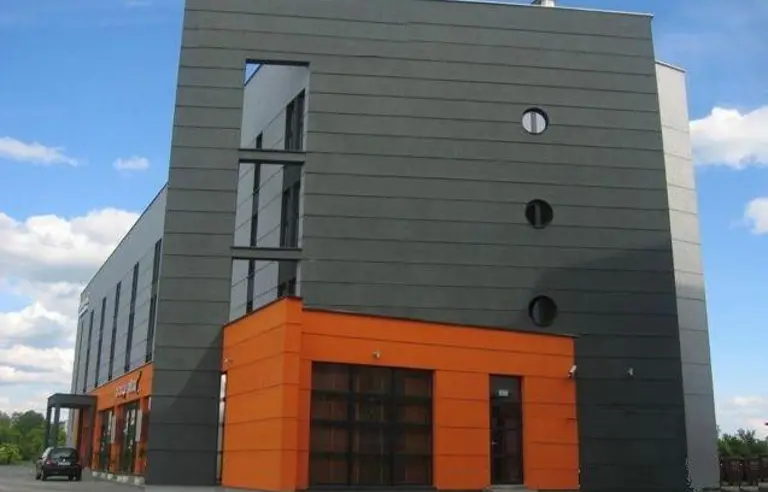 System Hotel Kraków - OBIEKT ZAMKNIĘTY - zdjęcie 1