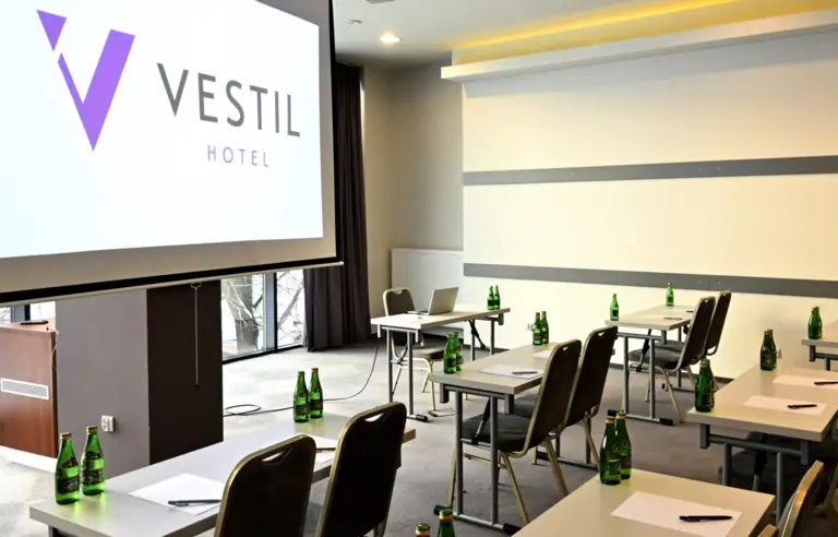 Vestil Hotel Piotrków Trybunalski - zdjęcie 1