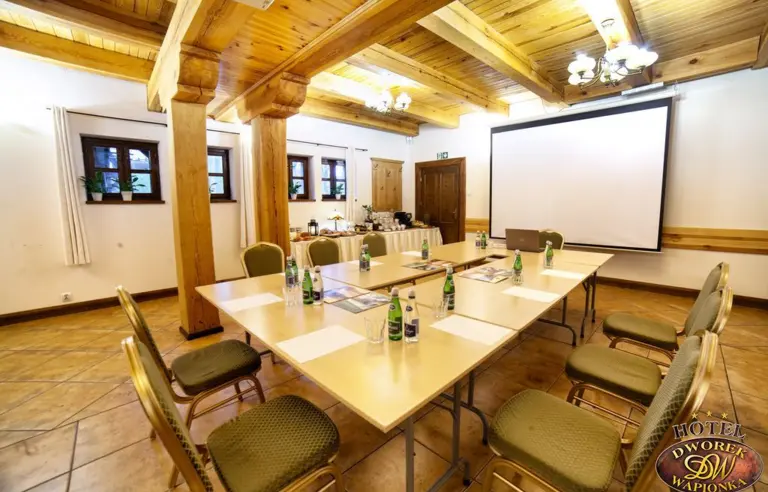 Hotel Dworek Wapionka - photo 1